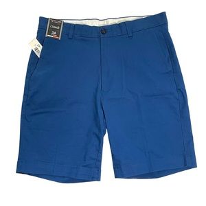 NWT Roundtree & Yorke Men’s Casual Flat-Front Shorts - Size 34
